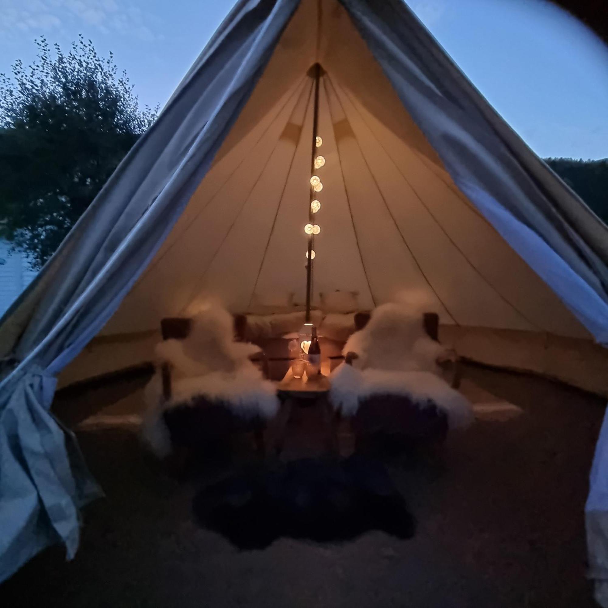 Flatheim Glamping Hotel Viksdalen Exterior photo