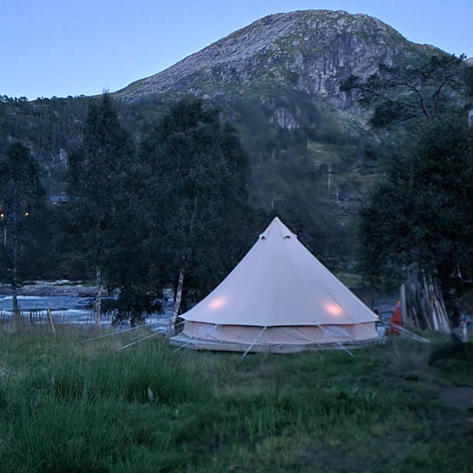Flatheim Glamping Hotel Viksdalen Exterior photo