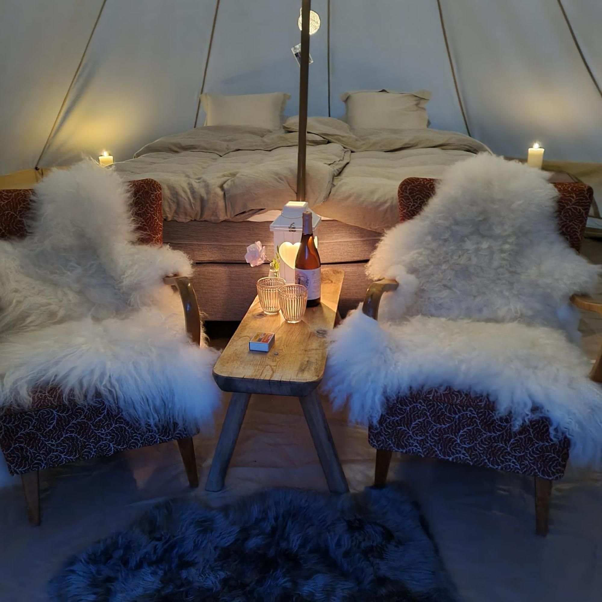 Flatheim Glamping Hotel Viksdalen Exterior photo