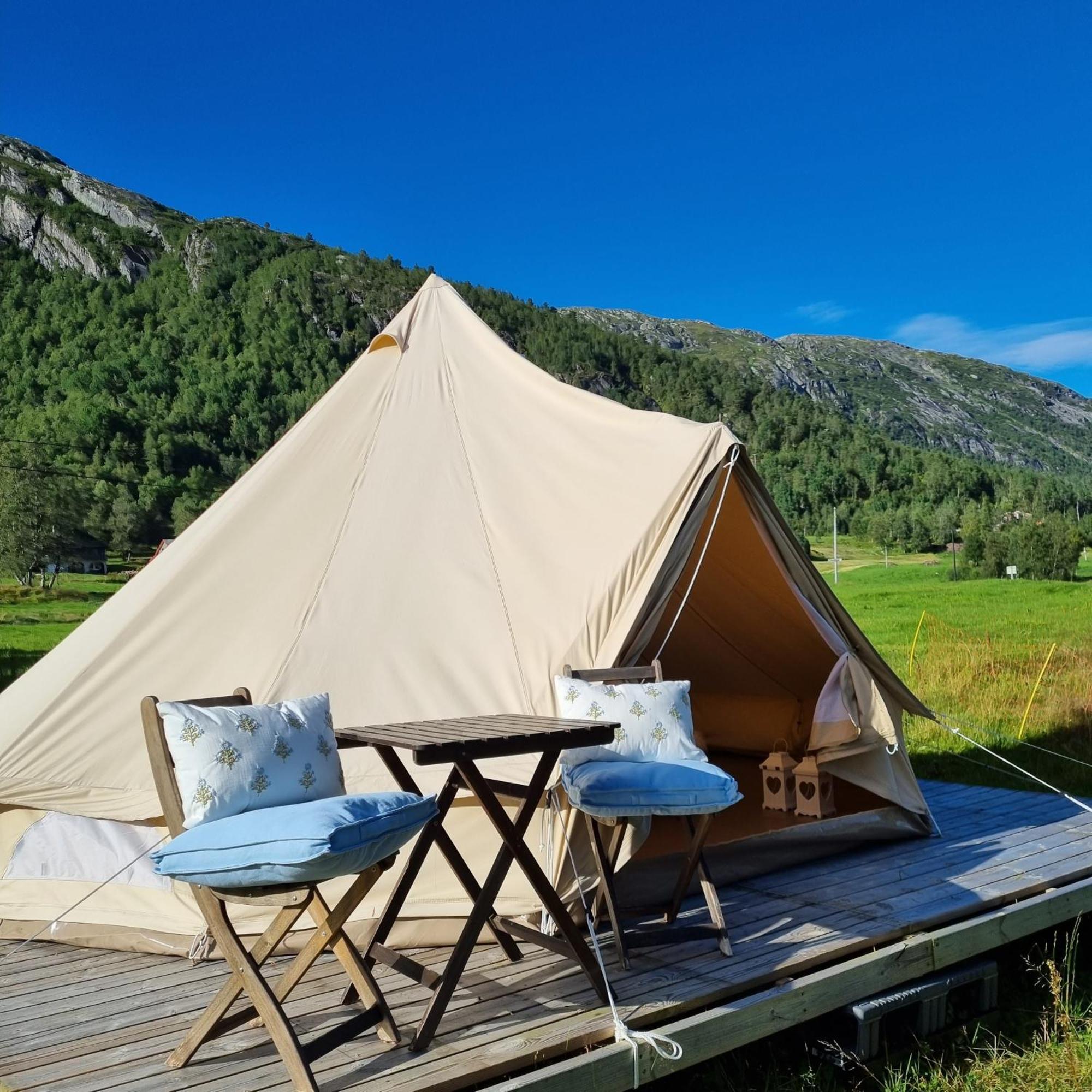 Flatheim Glamping Hotel Viksdalen Exterior photo