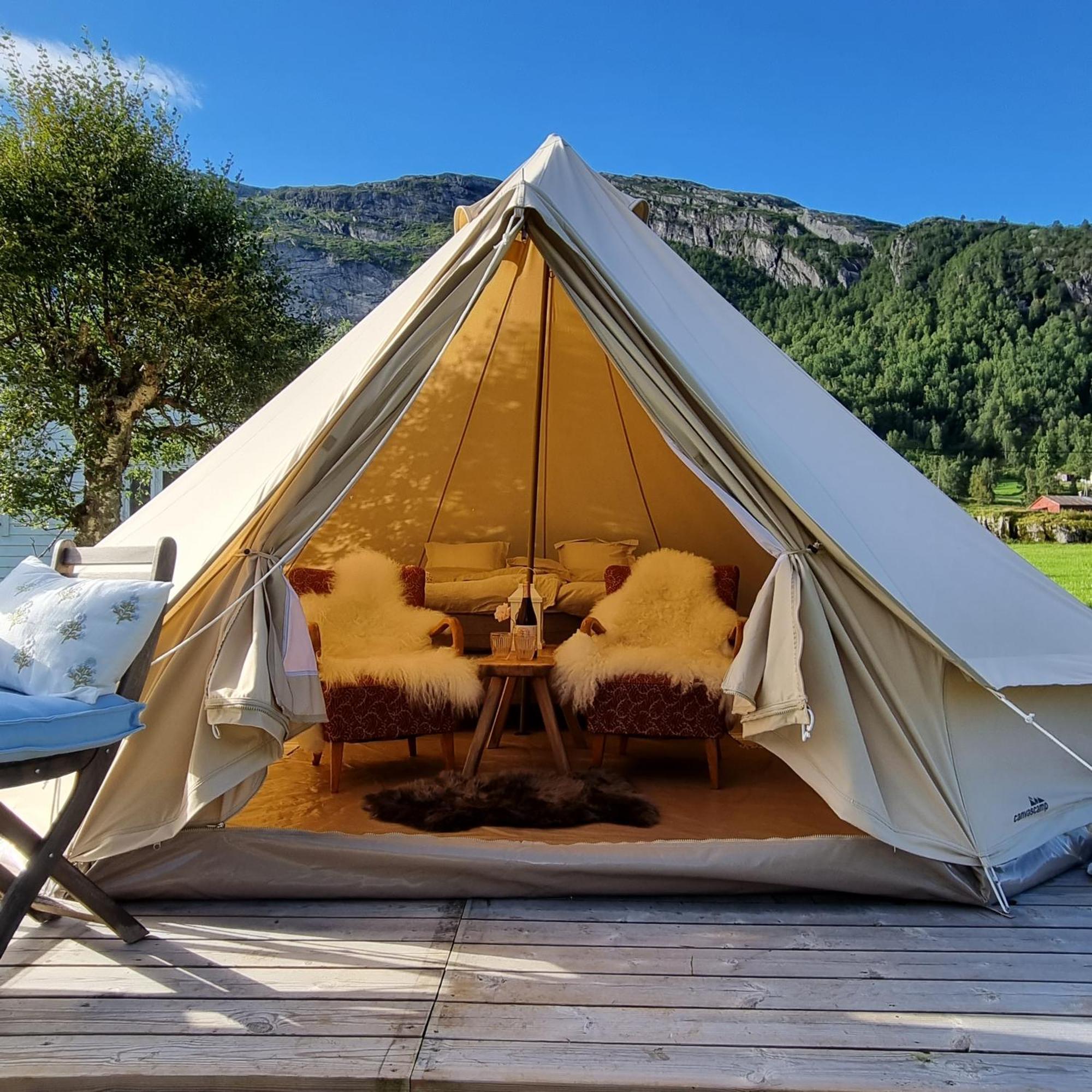 Flatheim Glamping Hotel Viksdalen Exterior photo